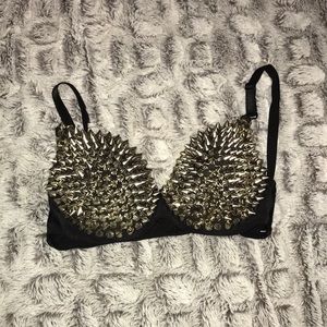 Spikes bra